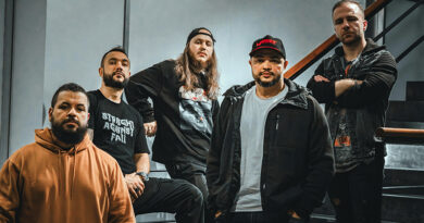 Straight Against Fall retrata vida do imigrante no single “Industrial Death Machine (One Pig)”